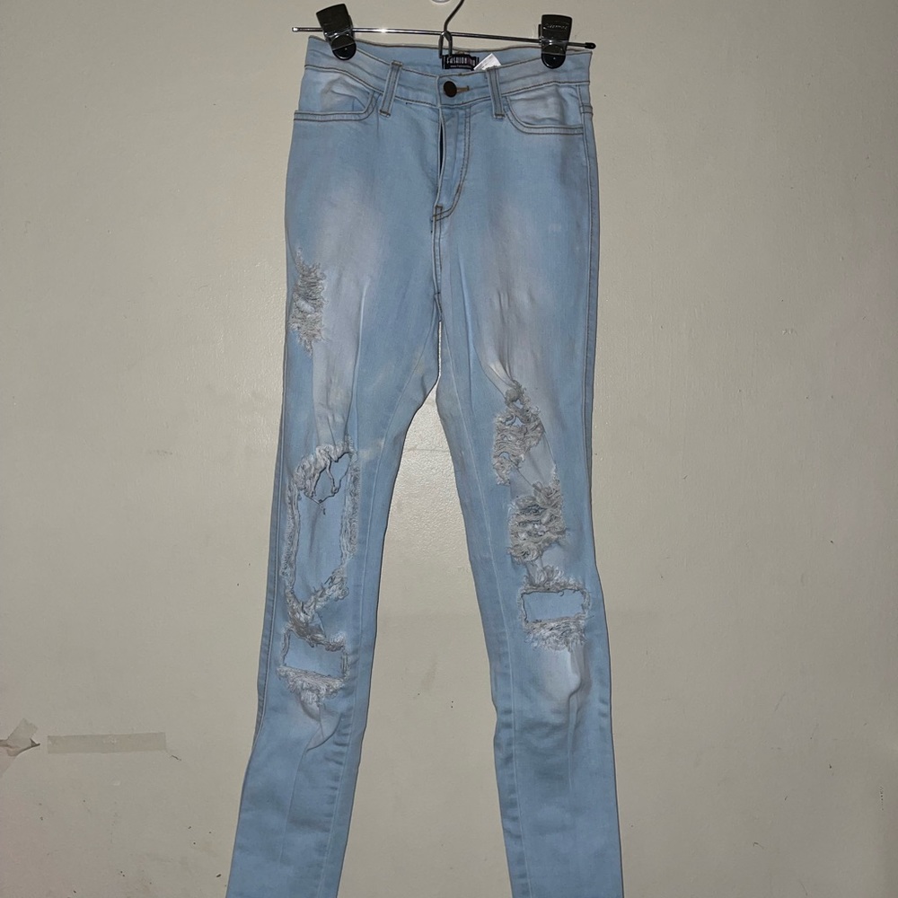 Fashion Nova light wash ripped skinny jeans
